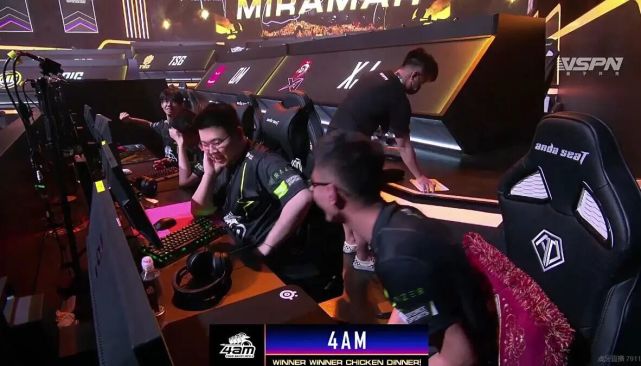 后点补位球 后点补位球