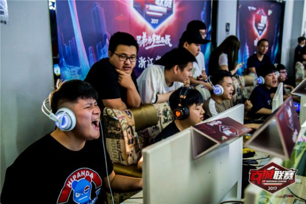 迫与阵地降 迫与阵地降